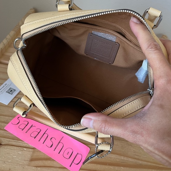 ✅Coach purse - Picture 11 of 13